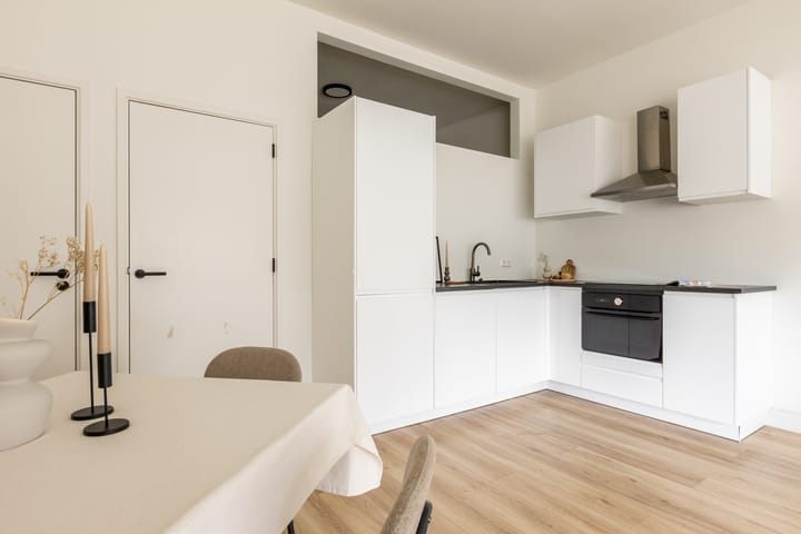 Foto 12 van Straatweg 31-A