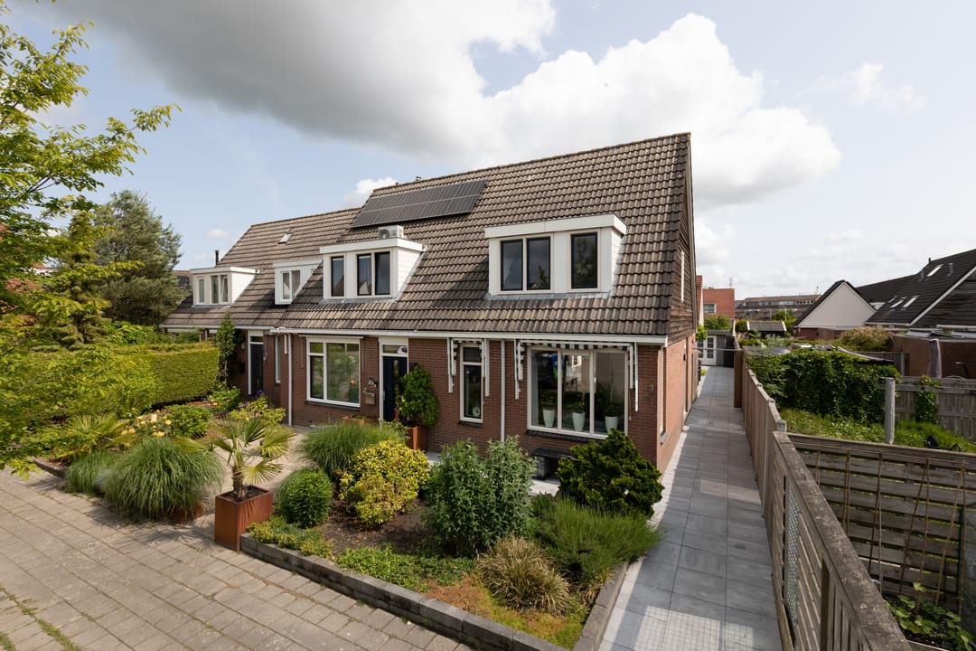 Foto 2 van Zilverschoon 58