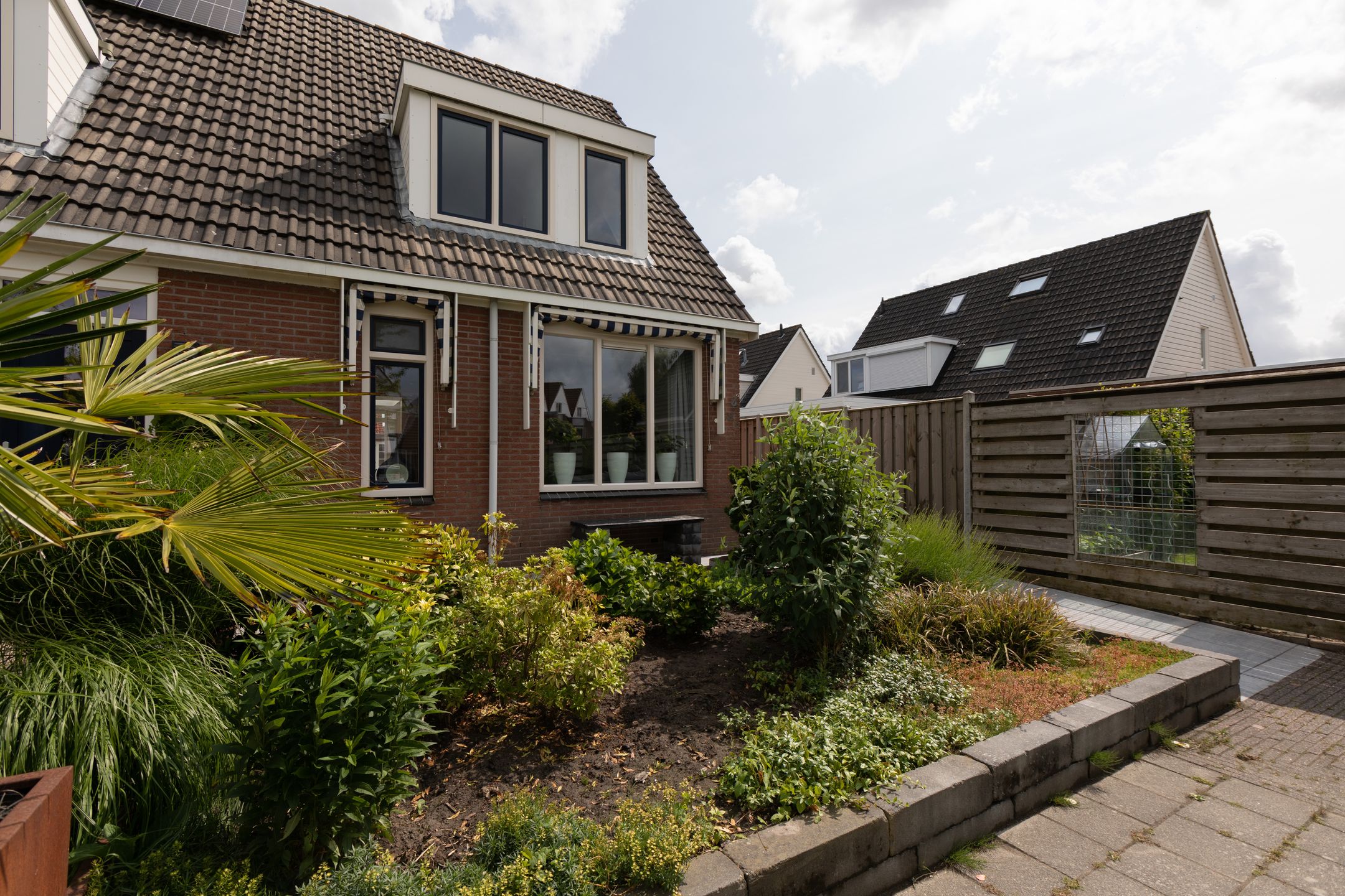 Foto 3 van Zilverschoon 58