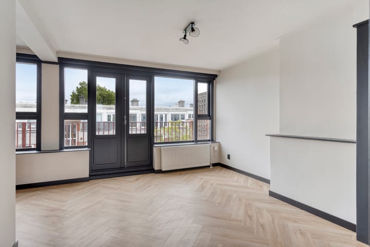 Foto 9 van Hekbootstraat 13-D