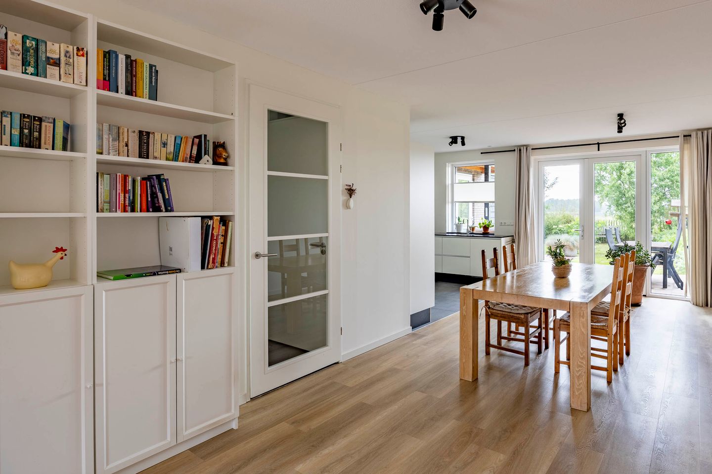 Photo 14 of Veldleeuwerik 21