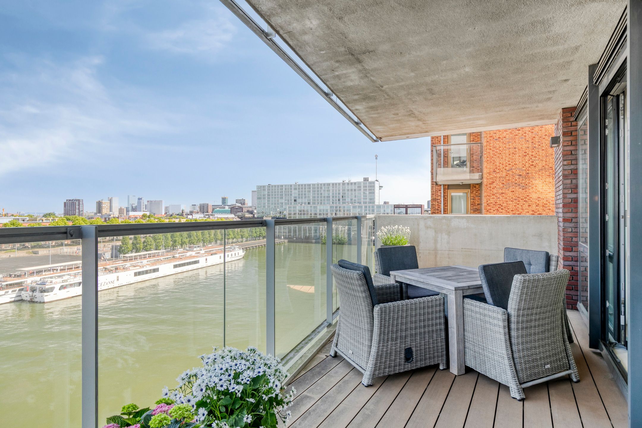 Photo 3 of Lloydkade 733