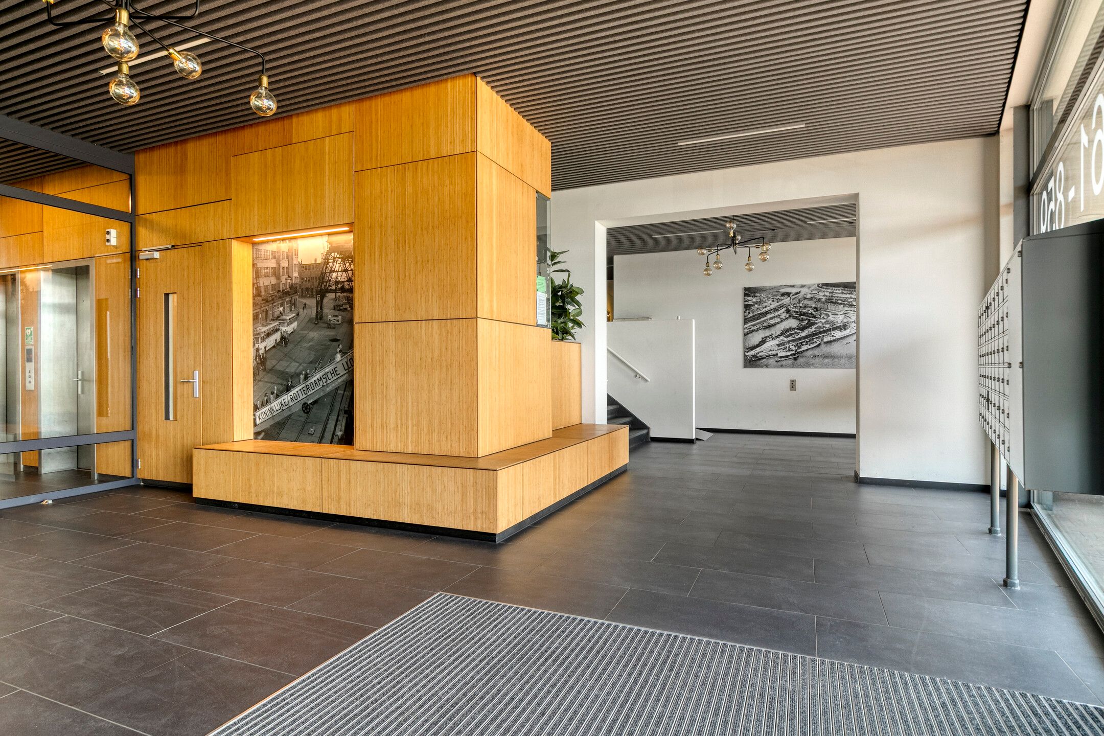 Photo 6 of Lloydkade 733