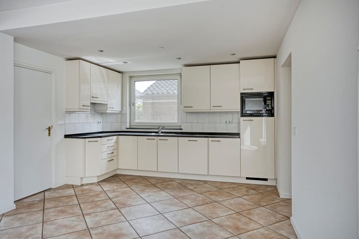 Foto 11 van Grotestraat 221