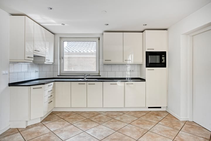 Foto 12 van Grotestraat 221