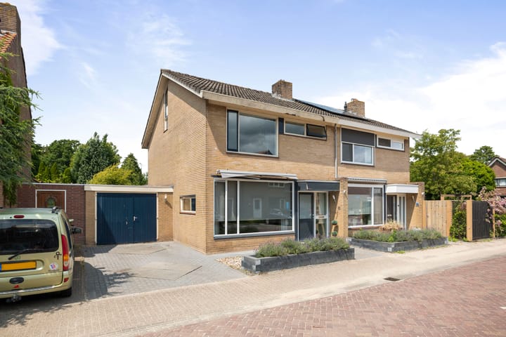 Photo 1 of Dahliastraat 11