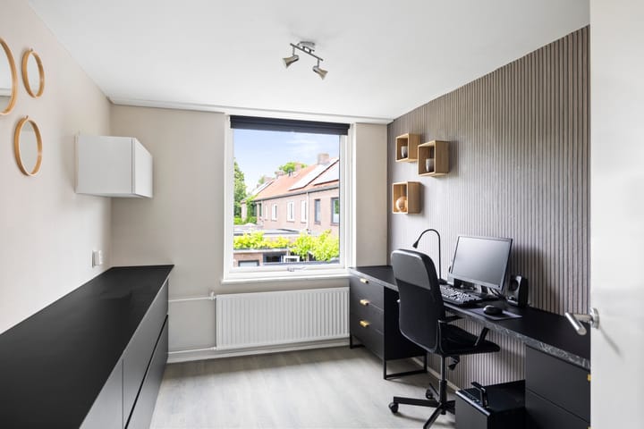 Photo 15 of Dahliastraat 11