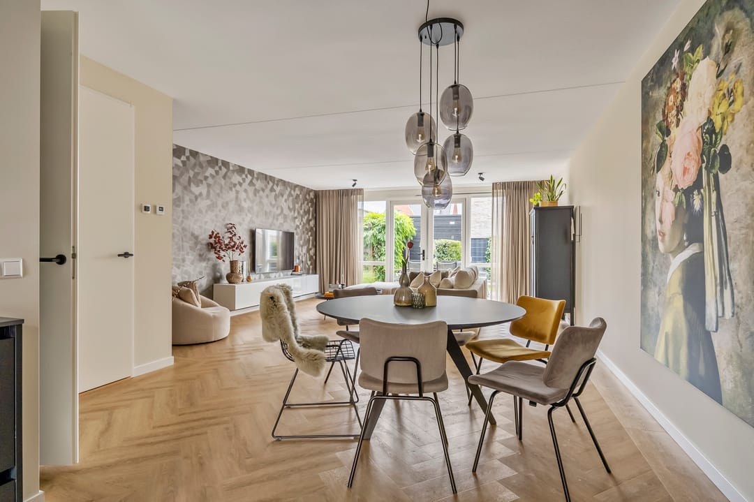 Foto 1 van Sergeant 42