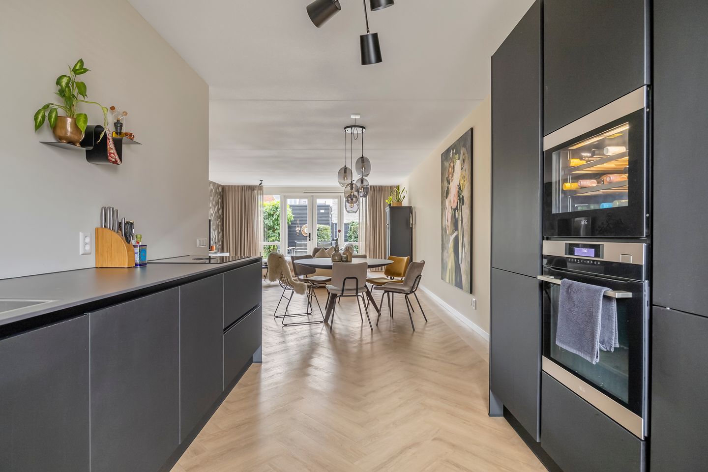 Foto 10 van Sergeant 42