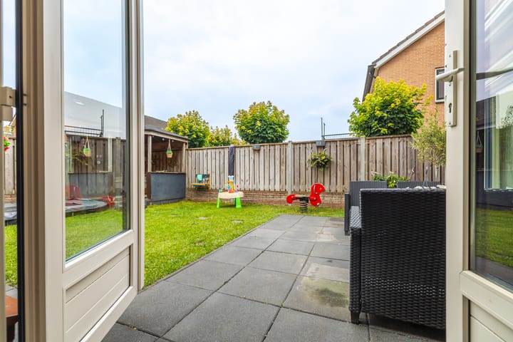 Photo 41 of Asterstraat 30