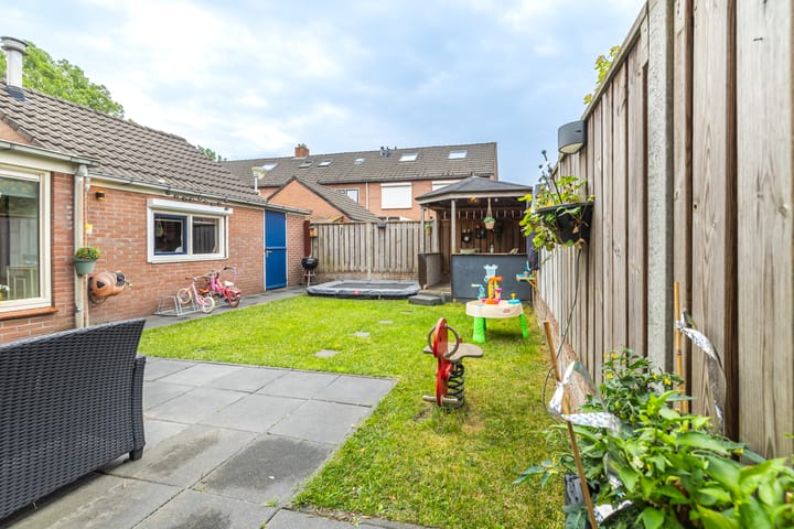 Photo 44 of Asterstraat 30