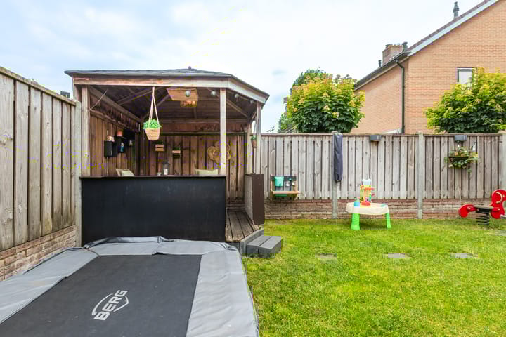 Photo 47 of Asterstraat 30