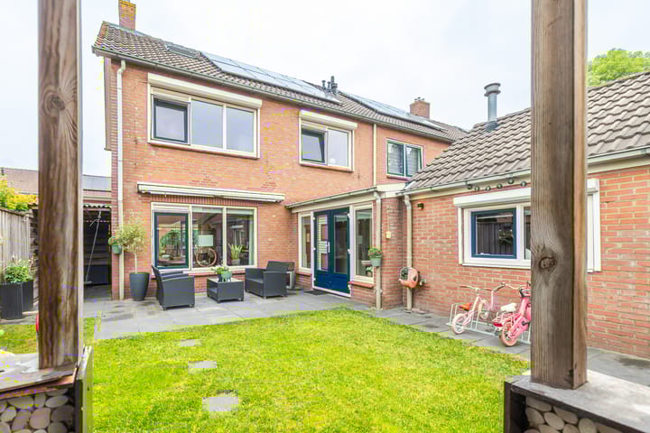 Photo 46 of Asterstraat 30