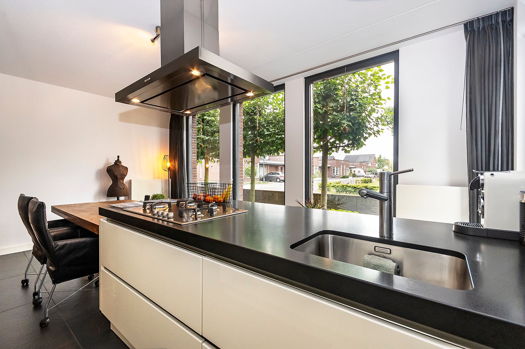 Foto 12 van Schelling 10