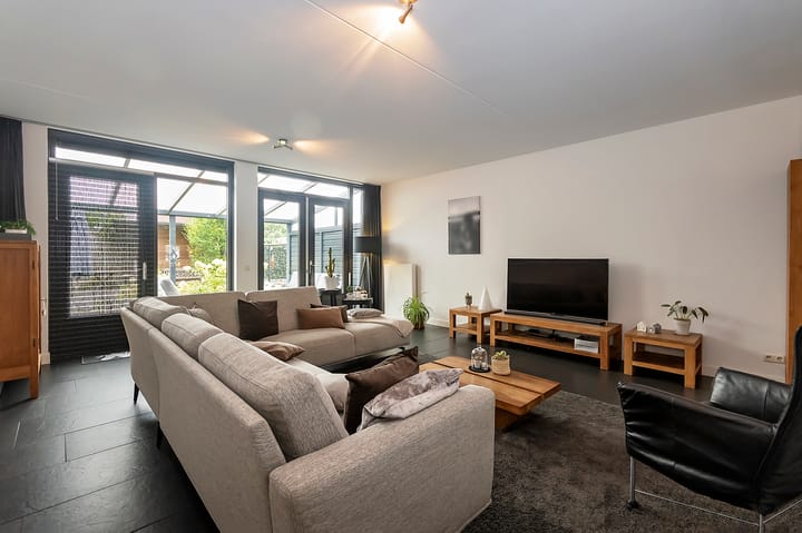 Foto 16 van Schelling 10