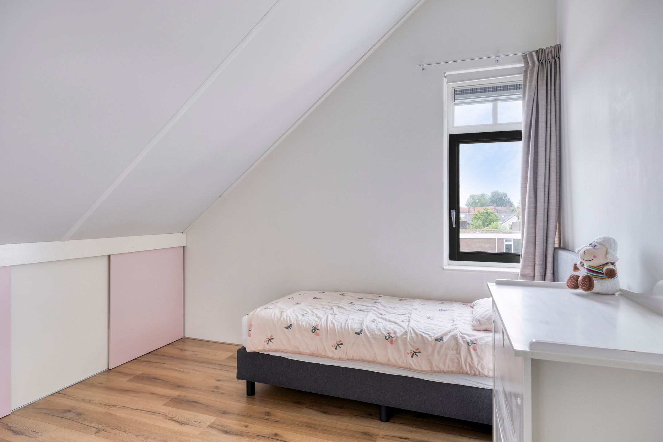 Foto 30 van Tinbergenplantsoen 95