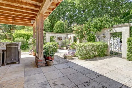 Burgemeester van Besouwlaan 1 secondary image