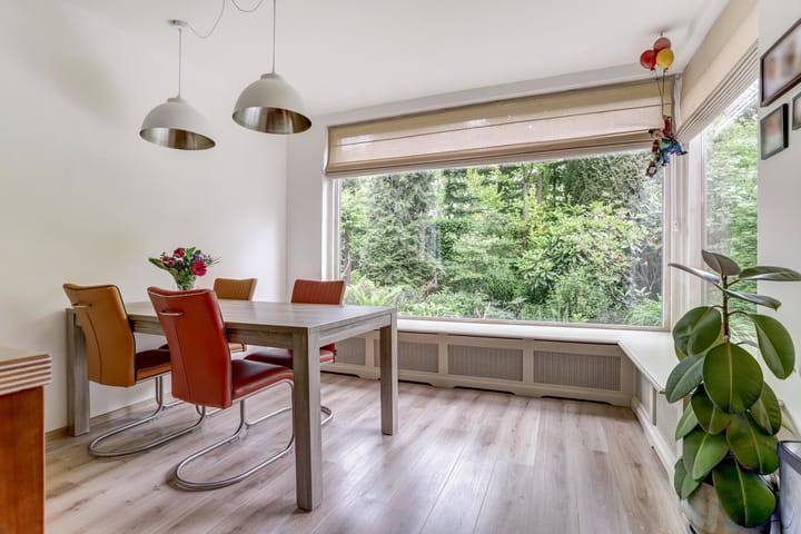 Foto 17 van Burgemeester van Besouwlaan 1