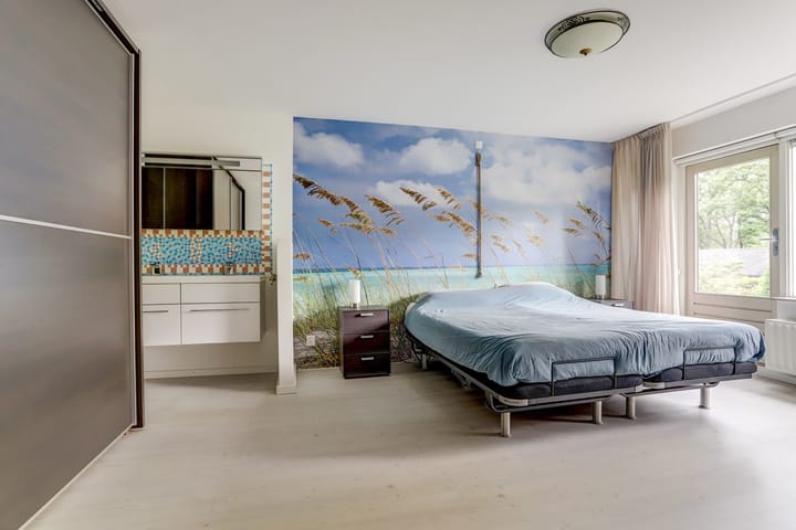 Foto 23 van Burgemeester van Besouwlaan 1