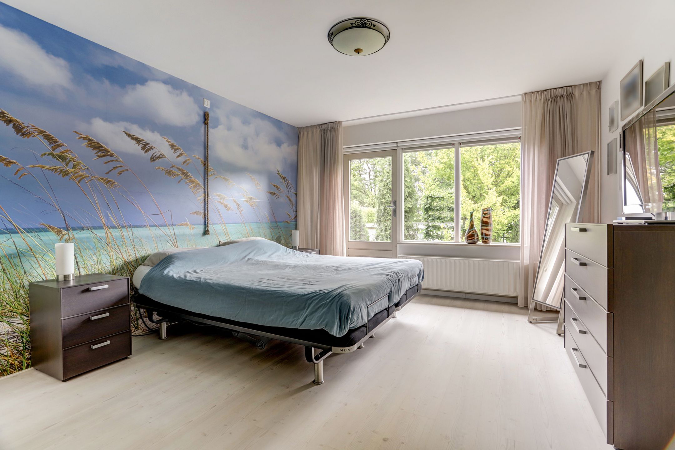 Foto 24 van Burgemeester van Besouwlaan 1