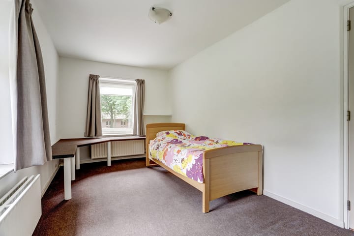 Foto 28 van Burgemeester van Besouwlaan 1