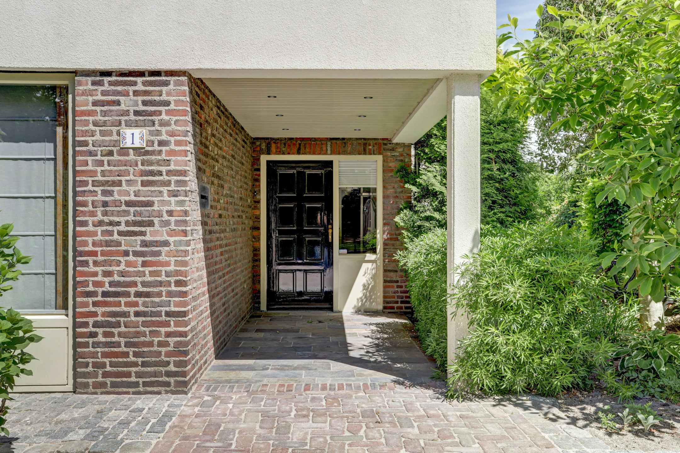 Foto 6 van Burgemeester van Besouwlaan 1