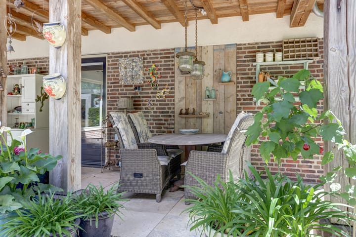 Foto 39 van Burgemeester van Besouwlaan 1