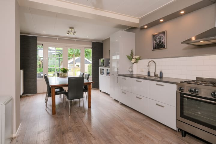 Foto 12 van Rondweg 33