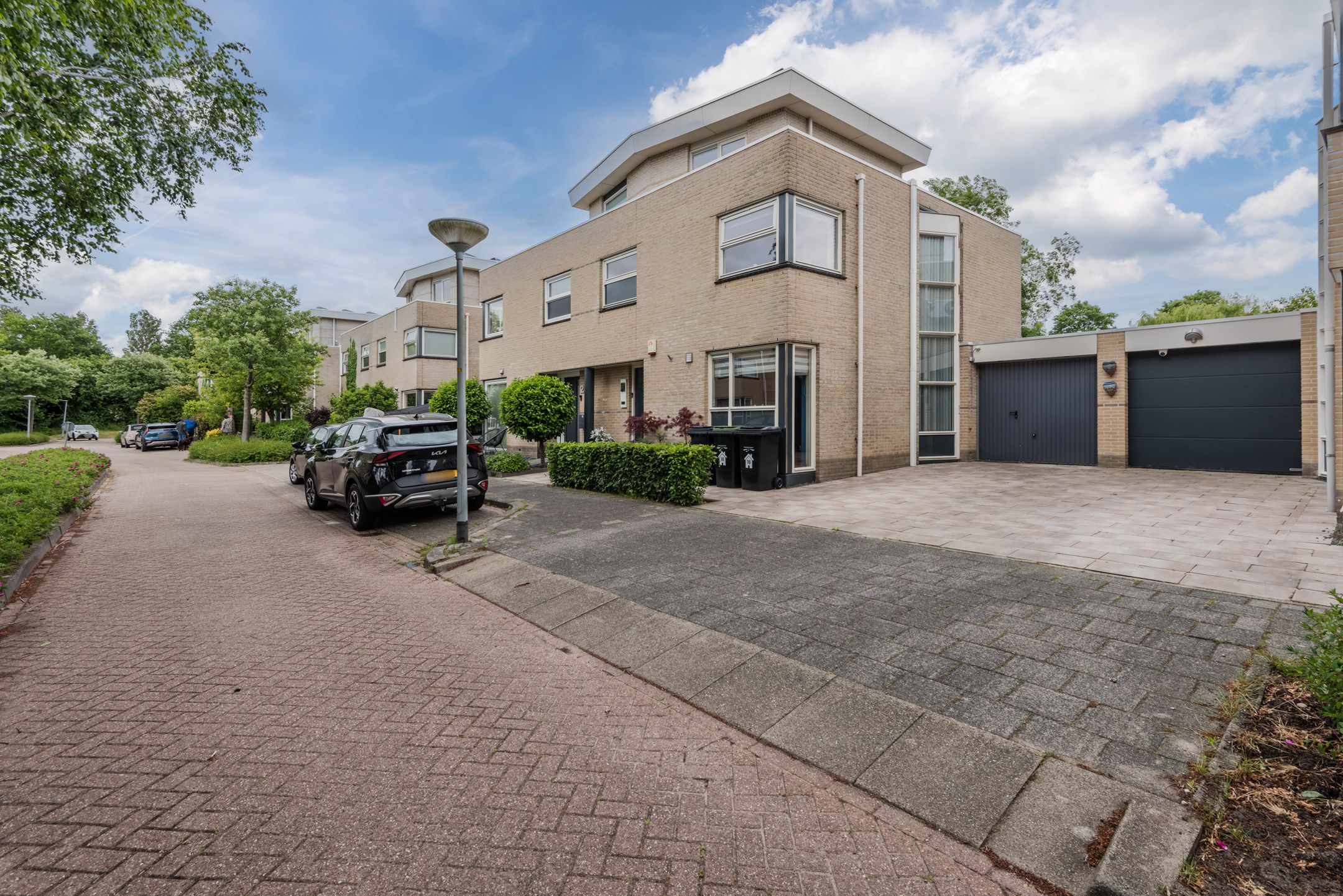 Photo 6 of Richard Burtonstraat 18