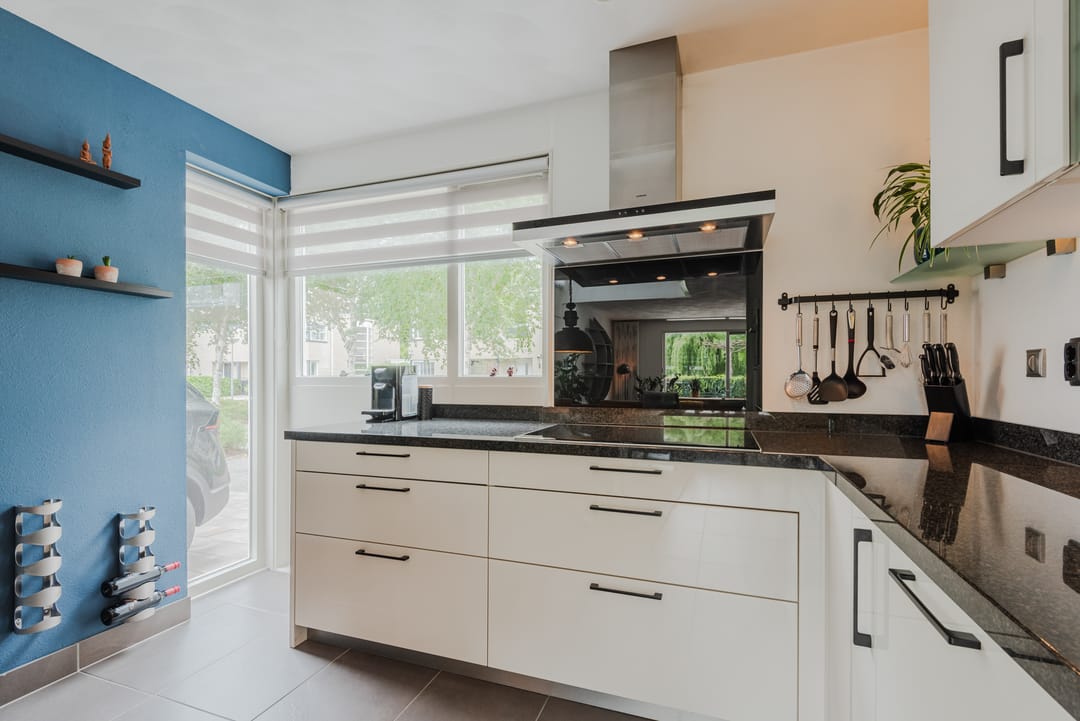 Photo 13 of Richard Burtonstraat 18