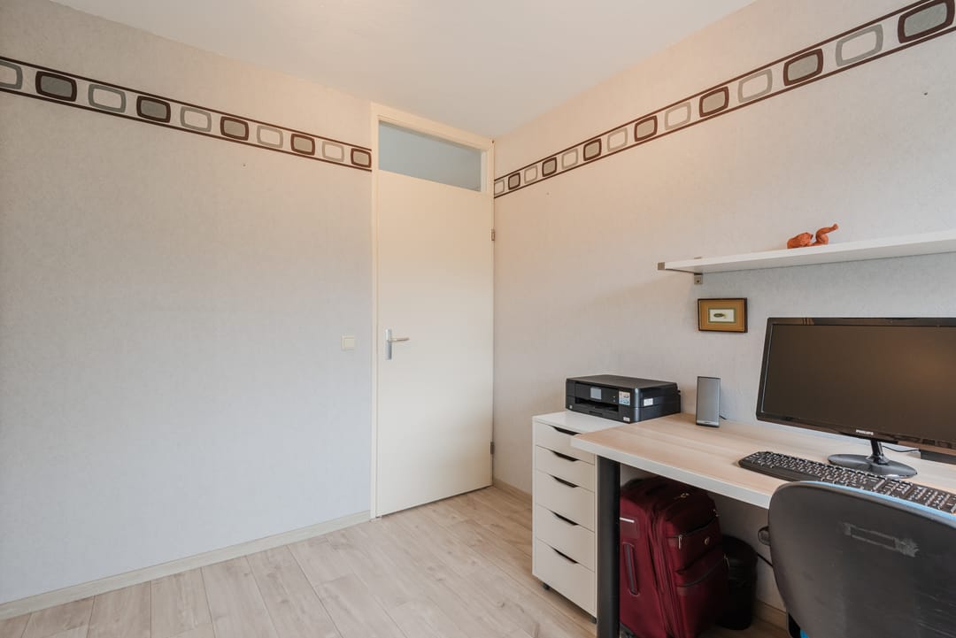 Photo 22 of Richard Burtonstraat 18