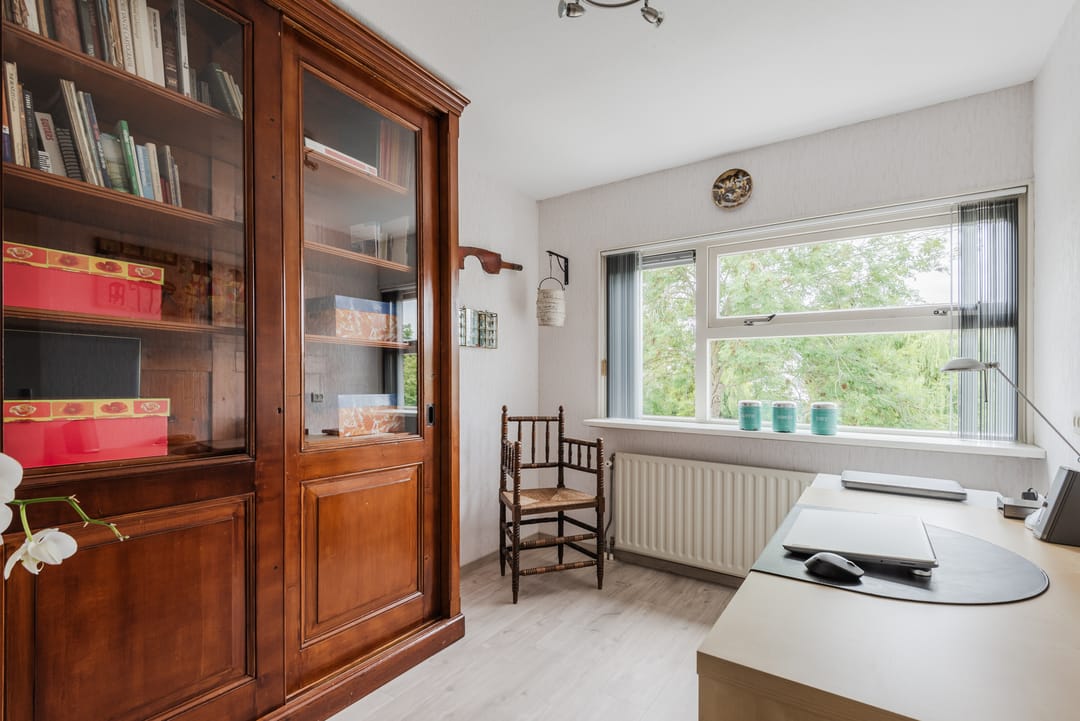 Photo 23 of Richard Burtonstraat 18