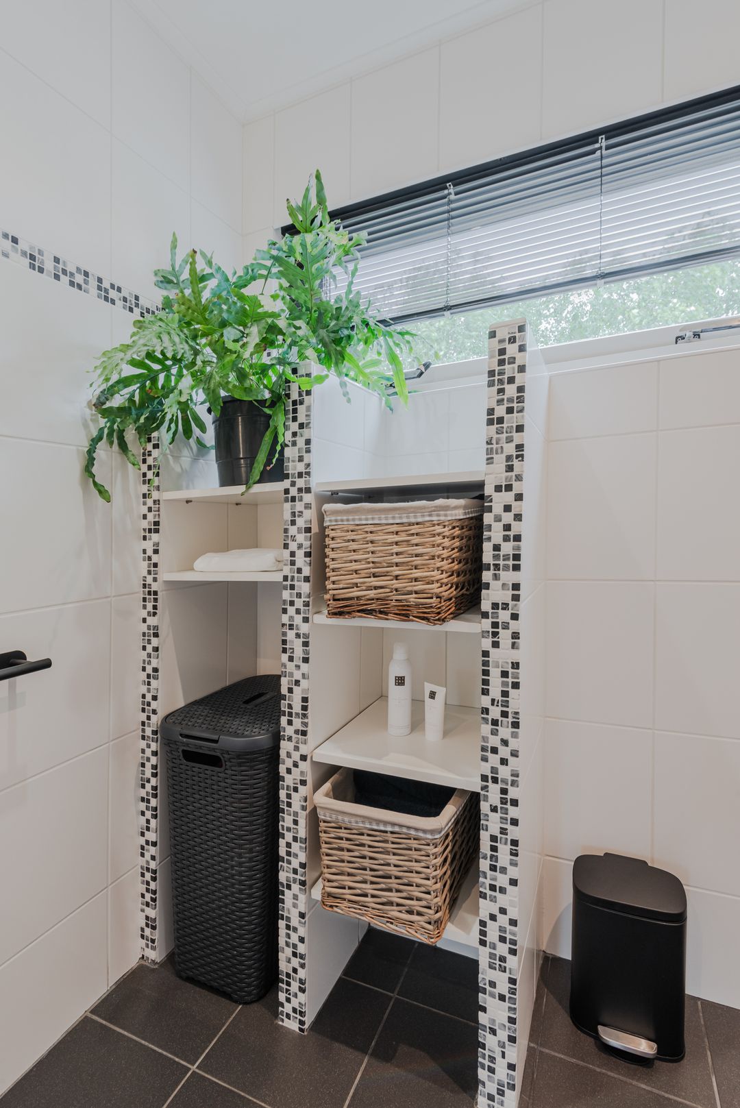 Photo 26 of Richard Burtonstraat 18