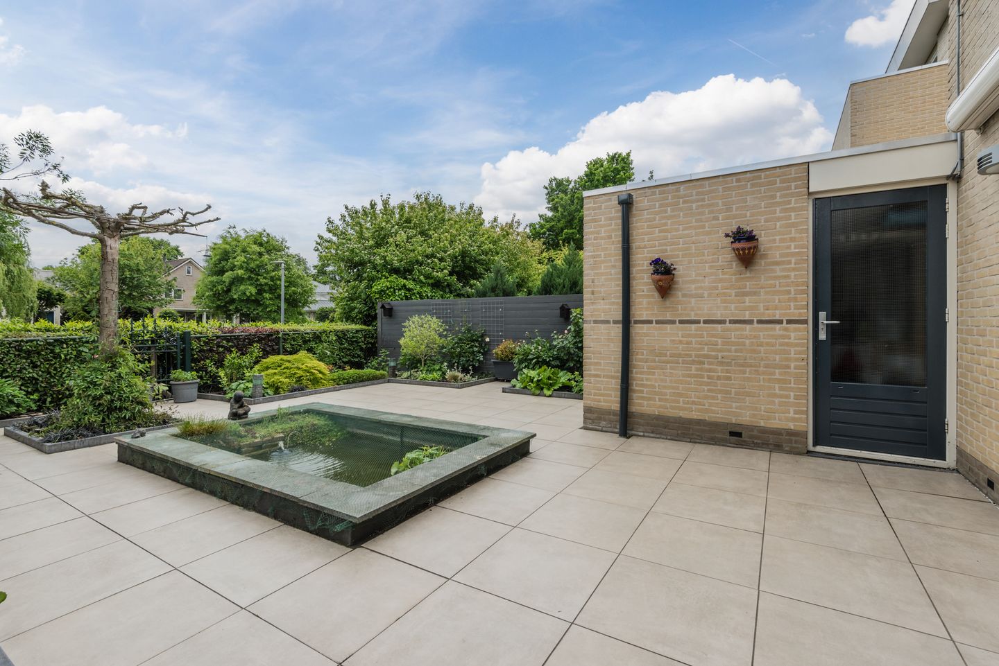 Photo 35 of Richard Burtonstraat 18