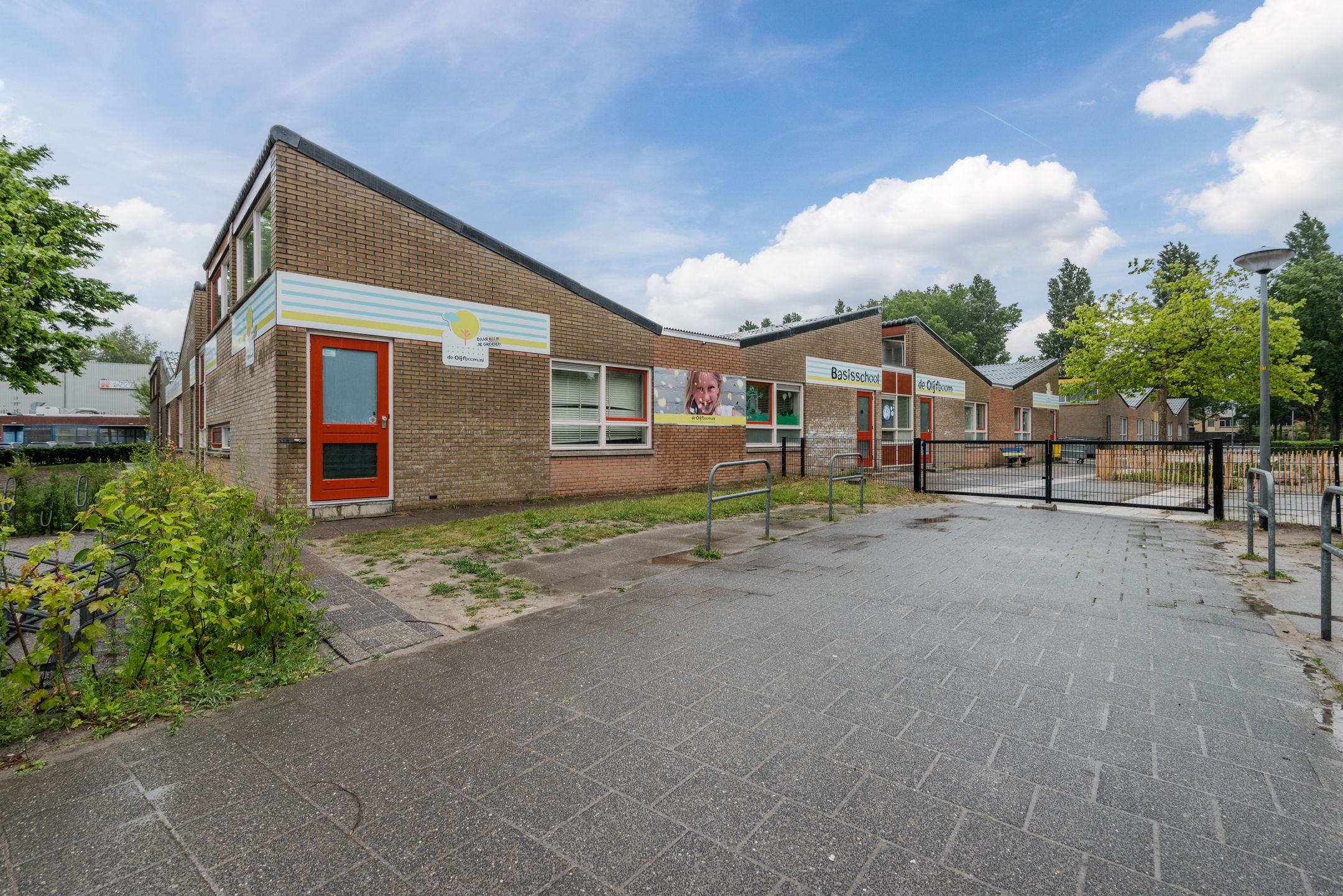 Photo 39 of Richard Burtonstraat 18