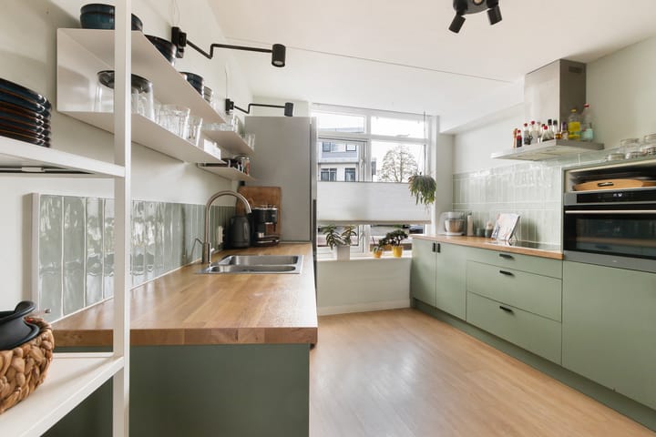 Foto 3 van Mahonie 210