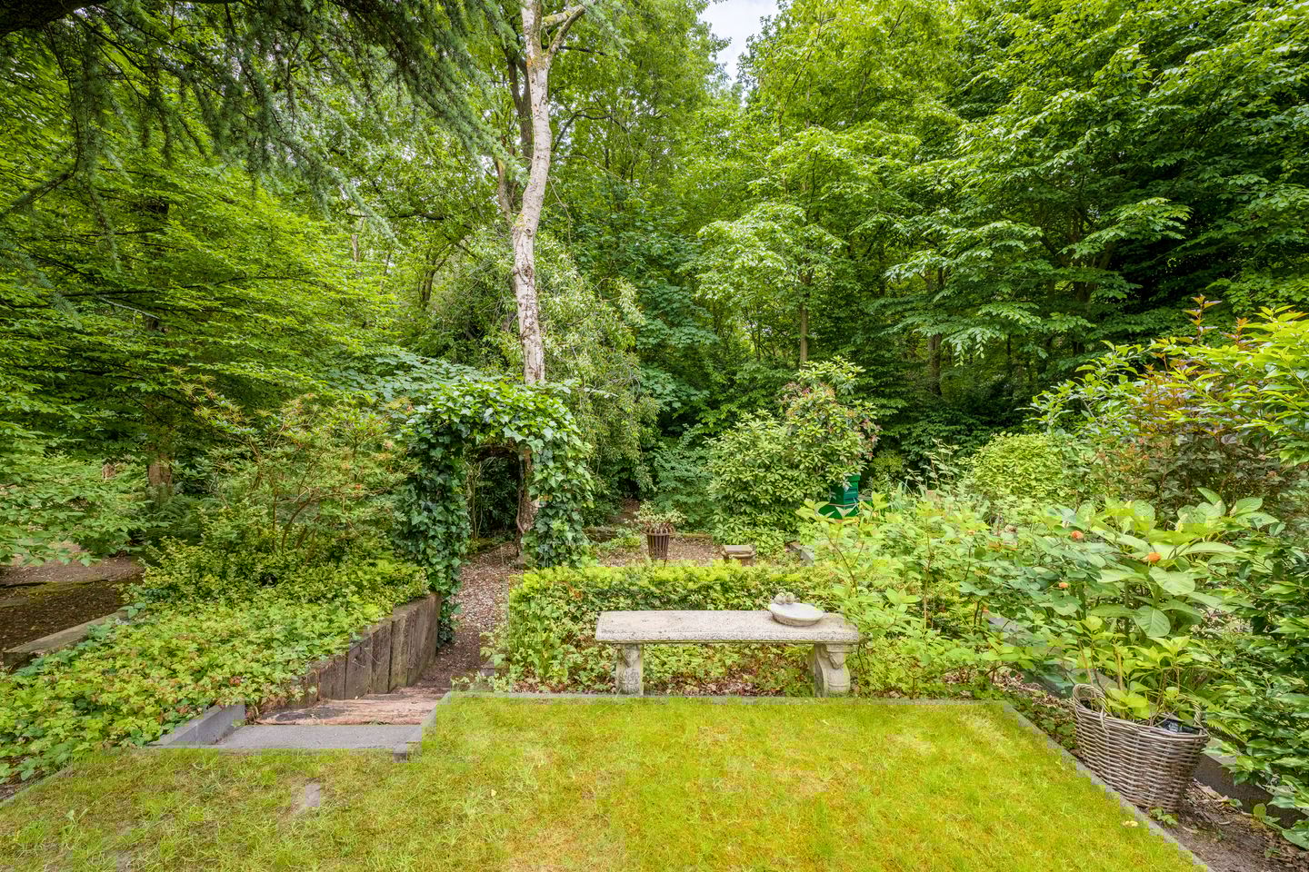 Foto 10 van Van Gelderlaan 51