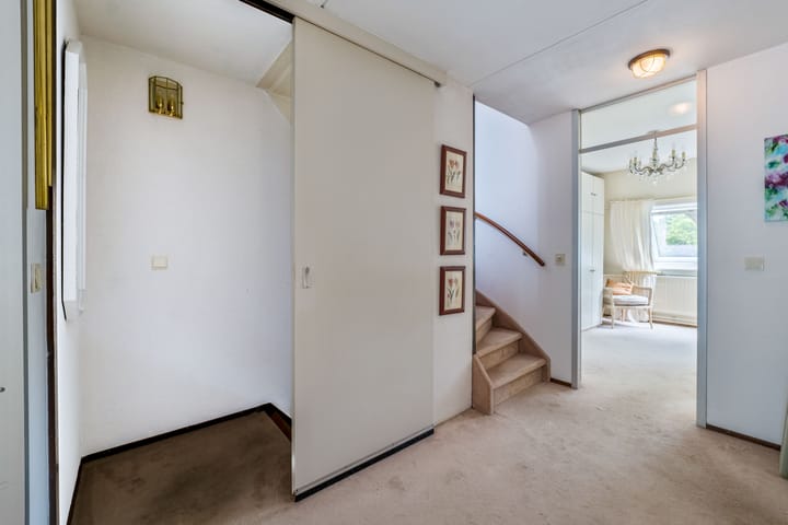 Foto 12 van Van Gelderlaan 51