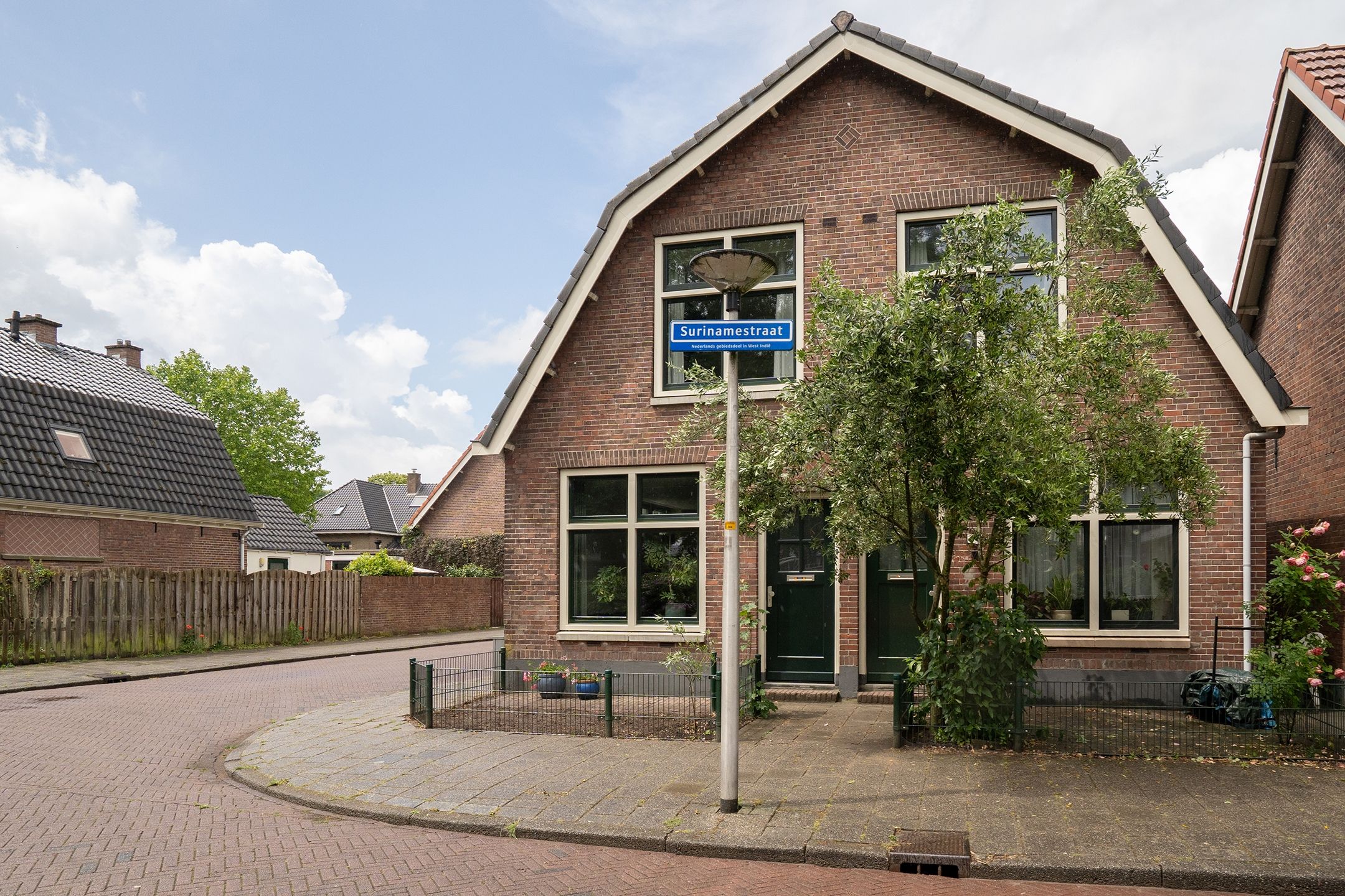 Photo 6 of Surinamestraat 32
