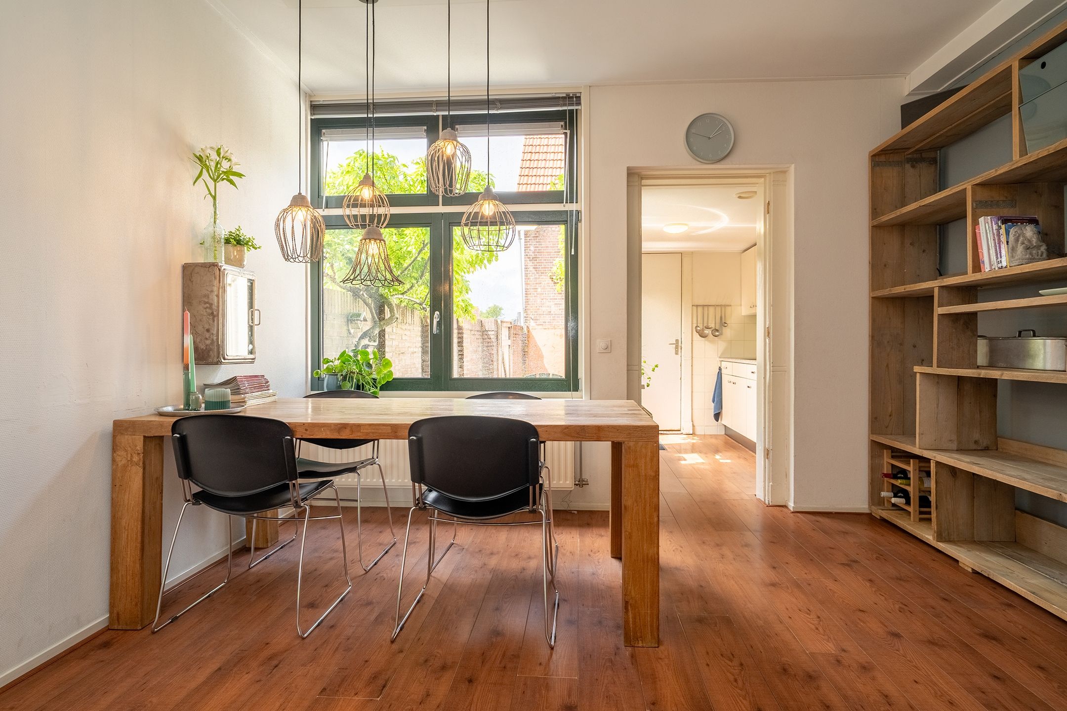 Photo 9 of Surinamestraat 32