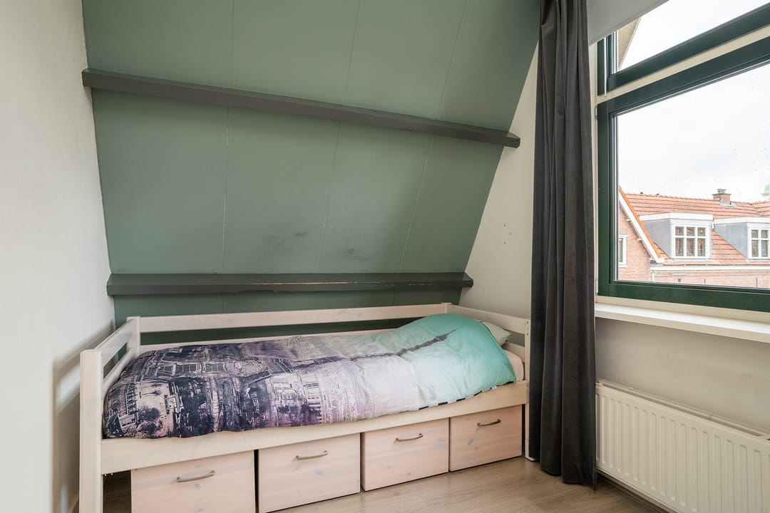 Photo 16 of Surinamestraat 32