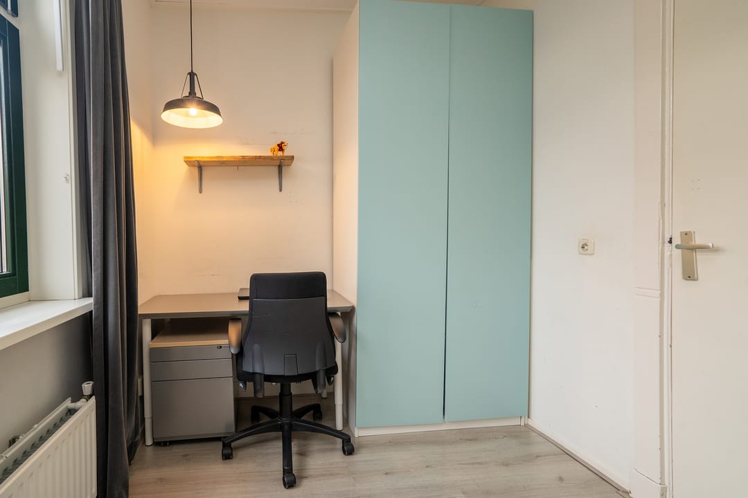 Photo 17 of Surinamestraat 32