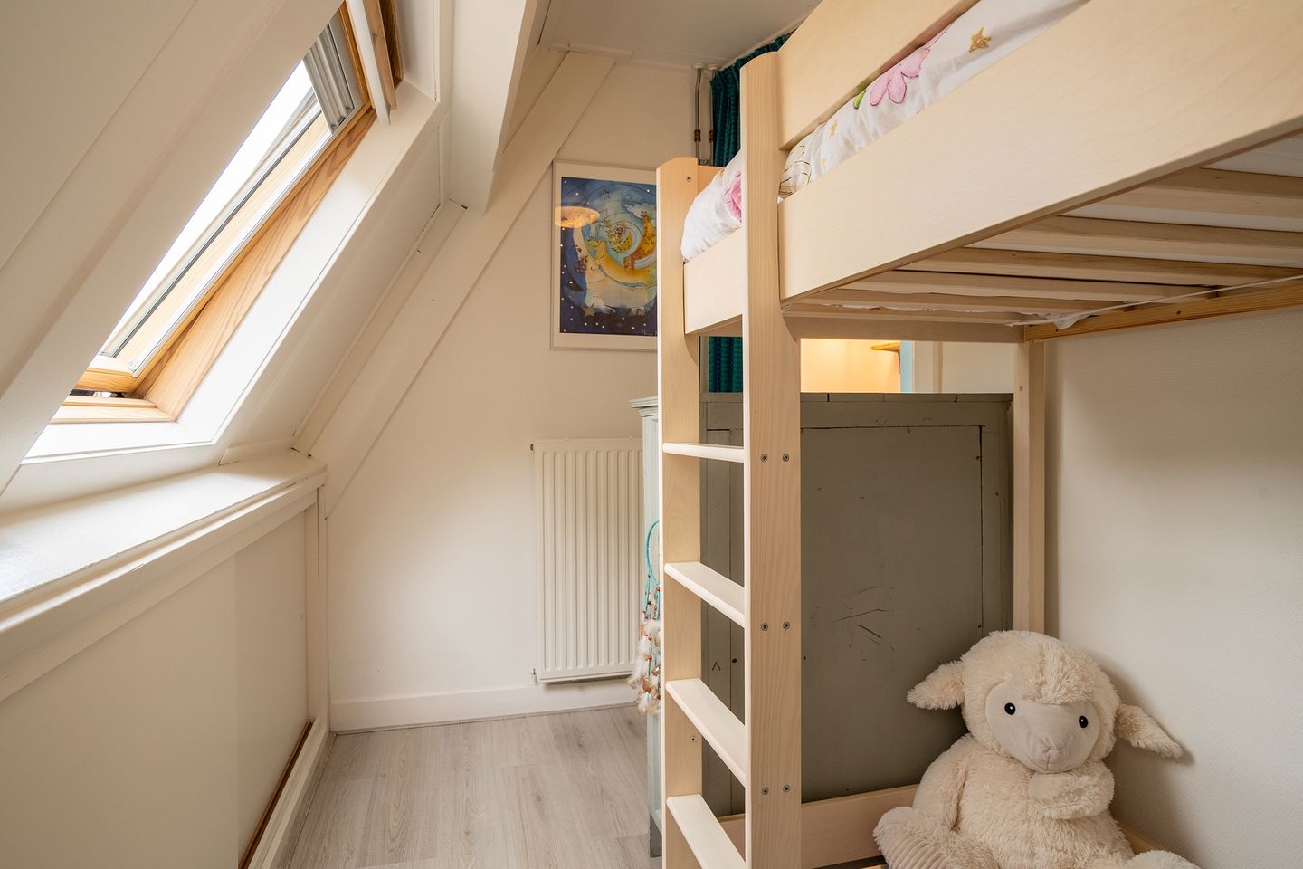 Photo 19 of Surinamestraat 32