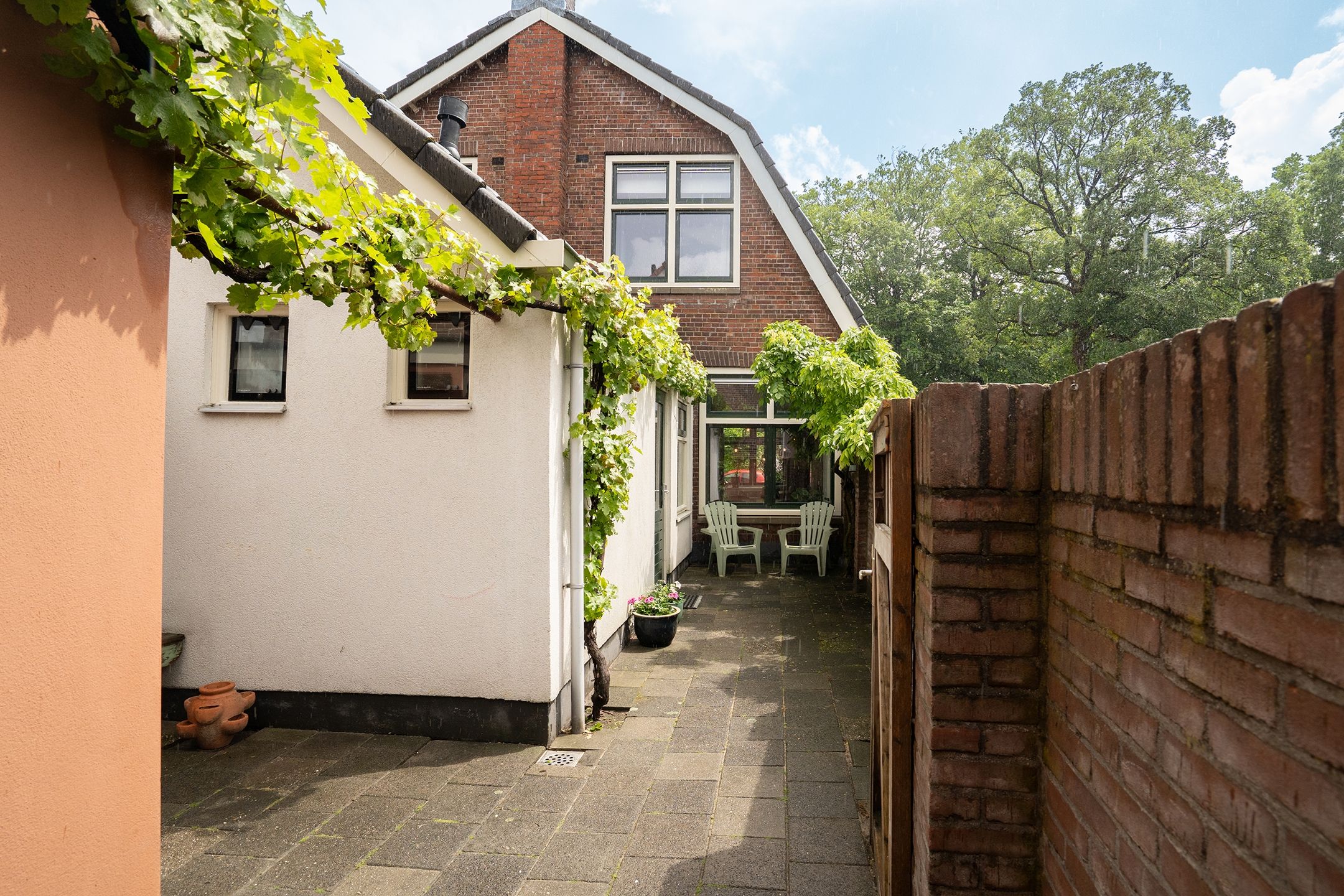 Photo 21 of Surinamestraat 32