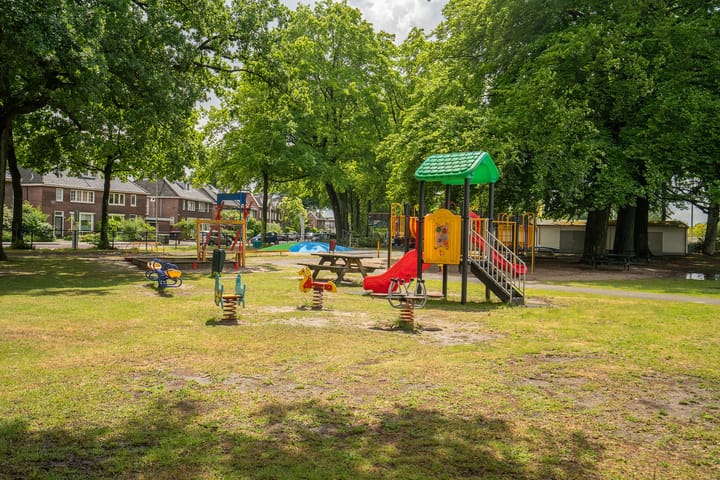 Foto 26 van Surinamestraat 32