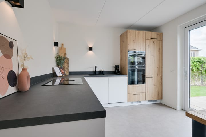 Photo 23 of Raadhuisstraat 30