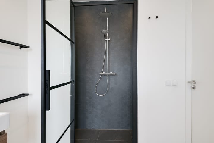 Photo 42 of Raadhuisstraat 30