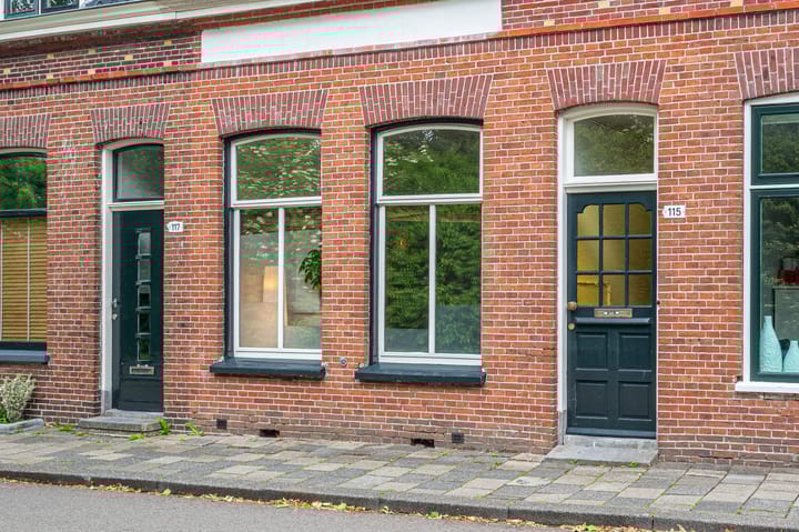 Photo 10 of Moesstraat 115
