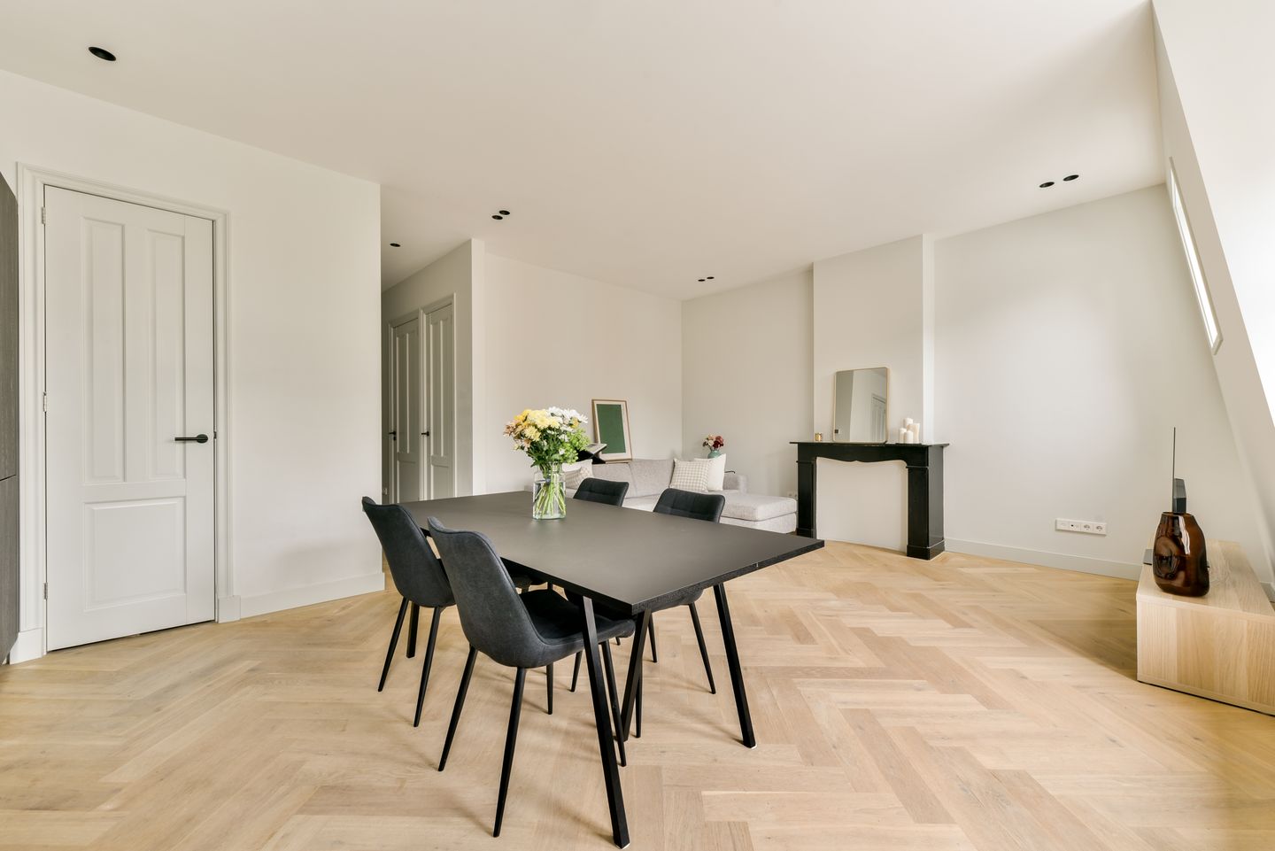 Foto 5 van Koninginneweg 65-3