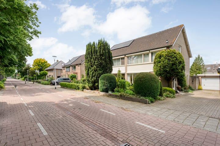 Photo 3 of Hardenbergerweg 85